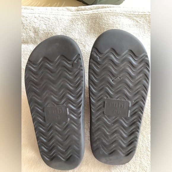 Rubi Ladies Slippers - Picture 6 of 6